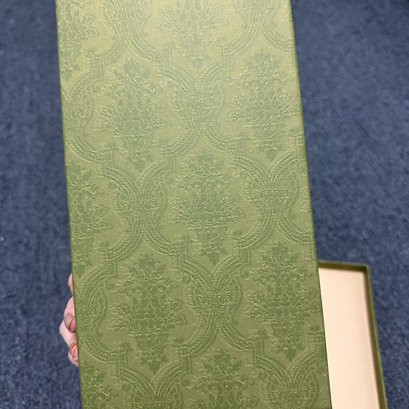 Gucci Olive Patterned Box - Picture 4 of 6